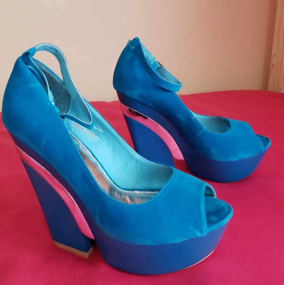 Women's DbDk Pumps Size 8 - Picture 5 of 7